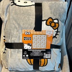 Hello Kitty Gray and Orange pumpkin Plush Halloween queen blanket